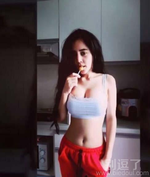 吃那么多糖,身材竟然还那么好 吃那么多糖,身材竟然还那么好