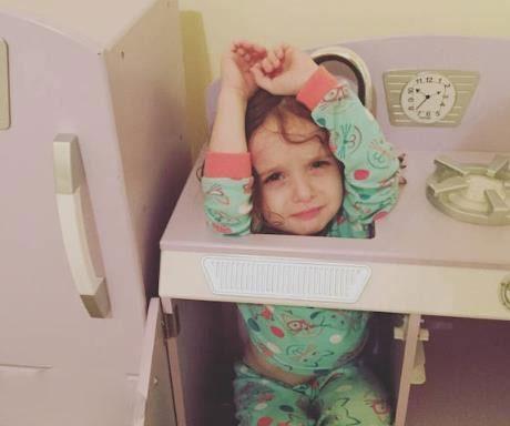 看你还淘气不淘气！