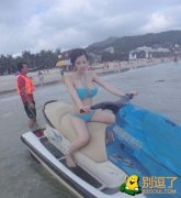 风景真好，海面上的波涛汹涌