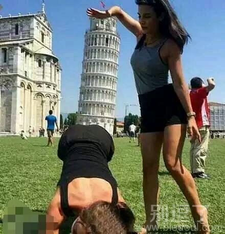 妹子们还挺会玩啊