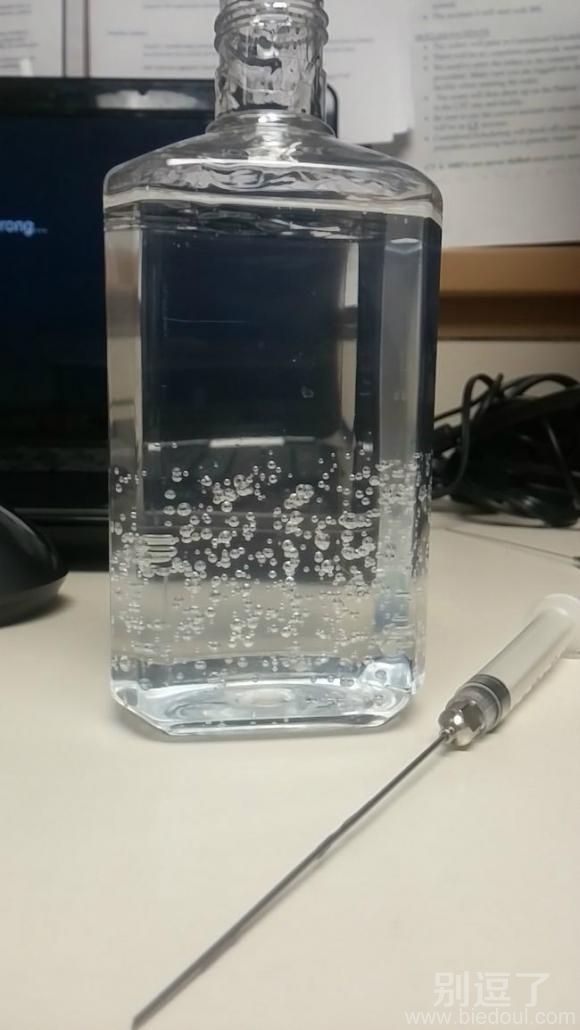 强迫症网友因为看不惯洗手液里的泡泡