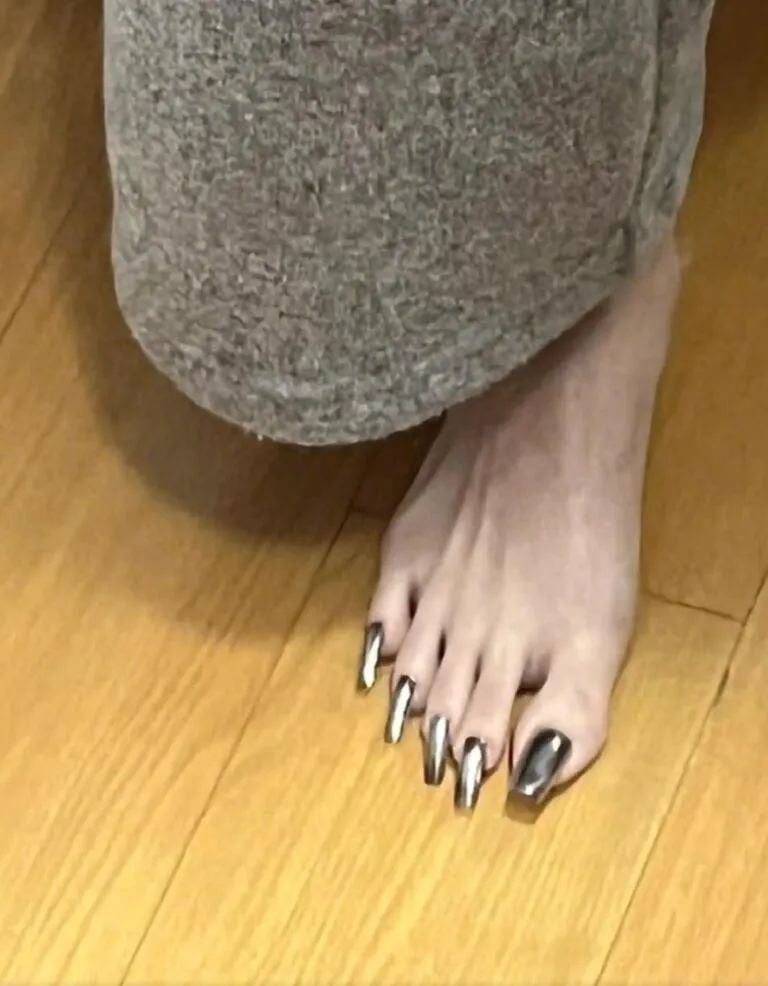 轻松一刻:你见过散养的小姐姐吗?我见过 轻松一刻:你见过散养的小姐姐吗?我见过