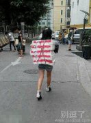 妹子你需要这么多纸吗