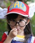 可爱的小美女，阿拉蕾