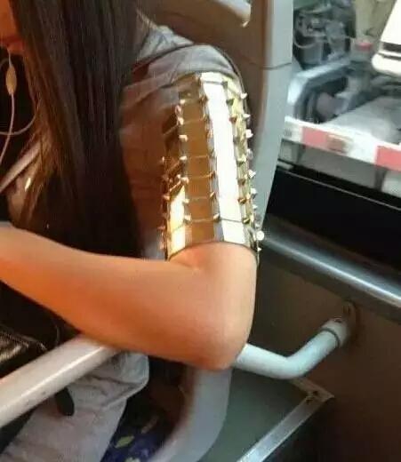 挤公交神器,任性 挤公交神器,任性