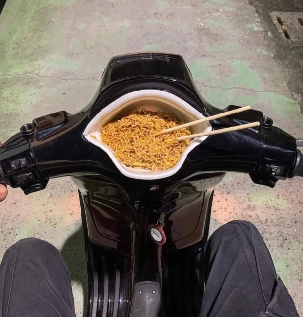 轻松一刻:转角不一定遇到爱情,可能是疫情 轻松一刻:转角不一定遇到爱情,可能是疫情