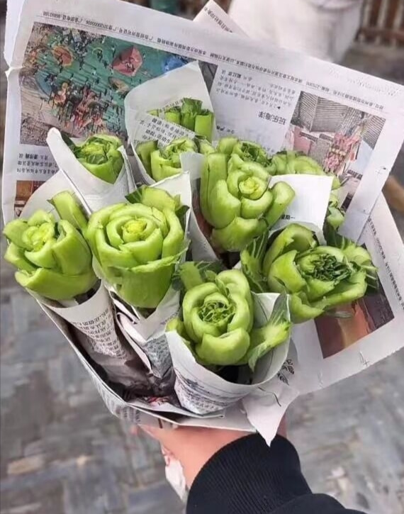 轻松一刻:转角不一定遇到爱情,可能是疫情 轻松一刻:转角不一定遇到爱情,可能是疫情