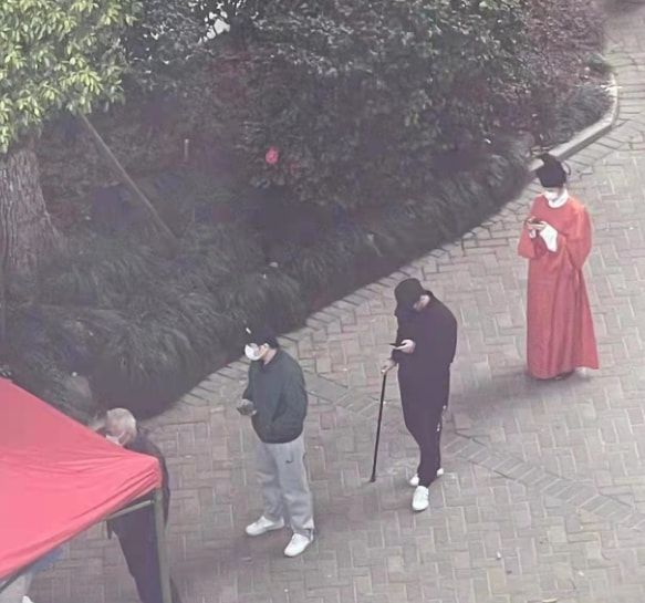 轻松一刻:转角不一定遇到爱情,可能是疫情 轻松一刻:转角不一定遇到爱情,可能是疫情