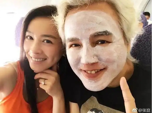 轻松一刻:转角不一定遇到爱情,可能是疫情 轻松一刻:转角不一定遇到爱情,可能是疫情