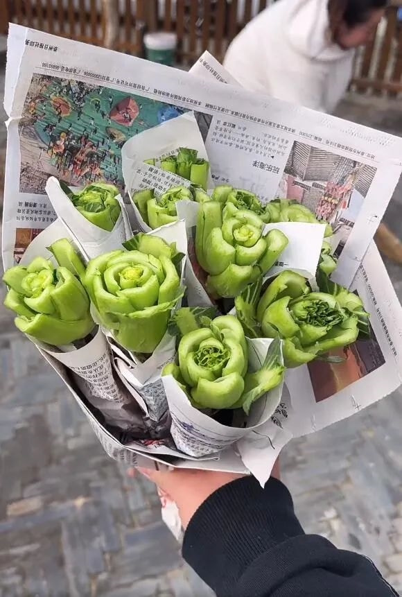 天啊!今天这话是真的,千万别低头不然会.... 天啊!今天这话是真的,千万别低头不然会....