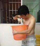 少年你是有多饿啊