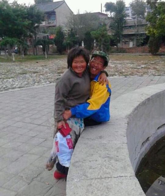 不在于美与丑