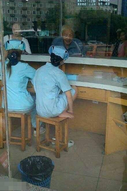 这也得太开放了吧 这也得太开放了吧