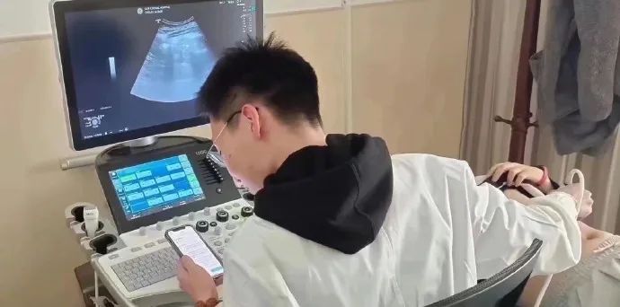 “医学生为了答题能有多努力??”哈哈哈哈给我笑不活了! “医学生为了答题能有多努力??”哈哈哈哈给我笑不活了!