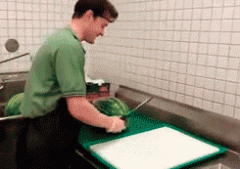 牛人吃西瓜就是这么屌丝！