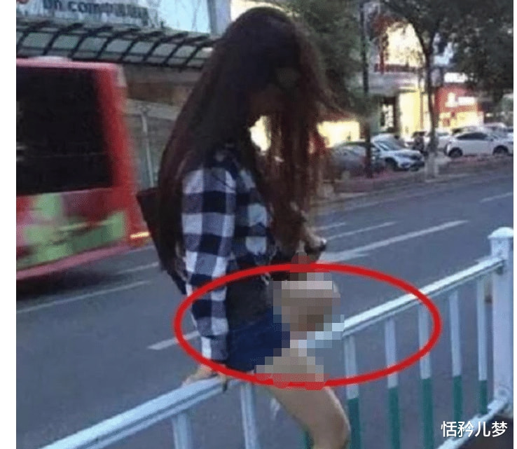 “为什么男生的裤兜比女生的大那么多?网友评论太内涵了” “为什么男生的裤兜比女生的大那么多?网友评论太内涵了”
