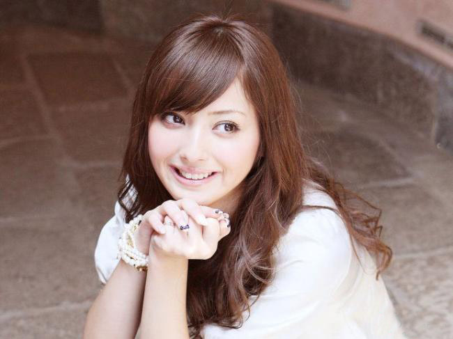 10种相貌,10分美女。