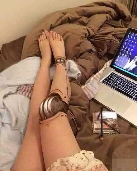 会画画的女生碉炸天 会画画的女生碉炸天