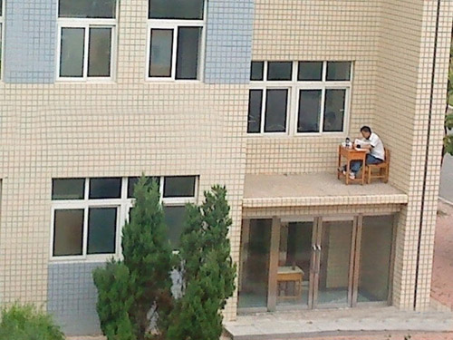 校园里爆笑图片多有多,欢乐笑死人。