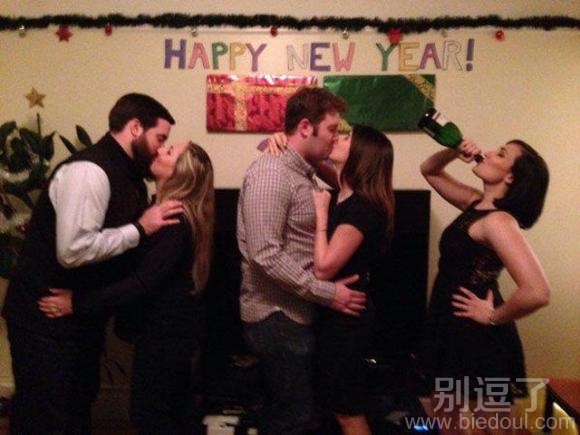 我就只能一人喝酒了