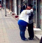 这个男人好像不幸福 这个男人好像不幸福