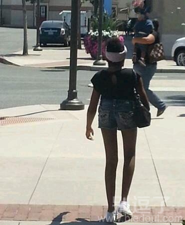 比例有点不对啊??? 比例有点不对啊???