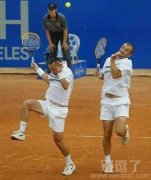 如此妖娆，直播呢，这样真的好吗