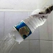 没钱买水龙头了