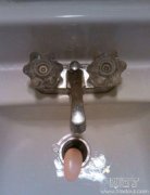 水龙头也做鬼脸啊 水龙头也做鬼脸啊