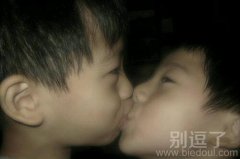 一对很好的基友。 一对很好的基友。