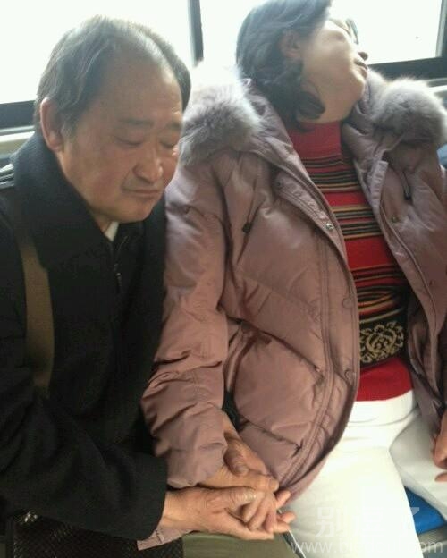 在夕阳下的爱。。 在夕阳下的爱。。