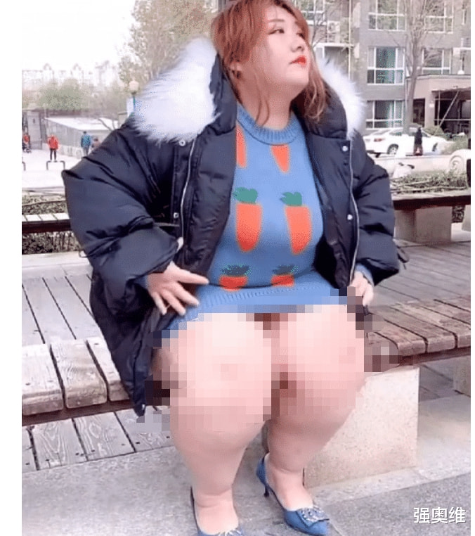 “你愿意娶这个身家千万的女孩子吗?” “你愿意娶这个身家千万的女孩子吗?”