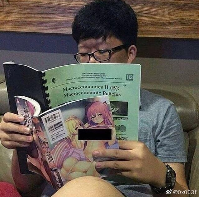轻松一刻:这年头,就连老鼠都知道囤现金流了 轻松一刻:这年头,就连老鼠都知道囤现金流了