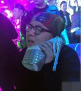 只有喝多了才能干得出来呢！