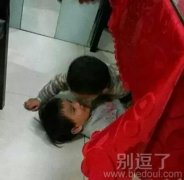 这孩子越来越早熟了