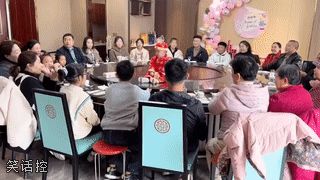 这么小就经历社恐了 这么小就经历社恐了