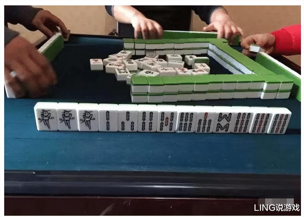 第一次去岳父岳母家被拉着打麻将,看到这样一副牌真是不知如何下手? 第一次去岳父岳母家被拉着打麻将,看到这样一副牌真是不知如何下手?