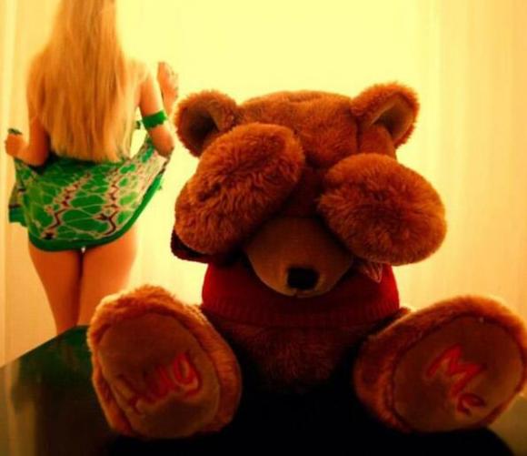 现在请闭眼!美女要换衣服! 现在请闭眼!美女要换衣服!