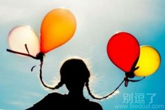 辫子两边的气球。。 辫子两边的气球。。