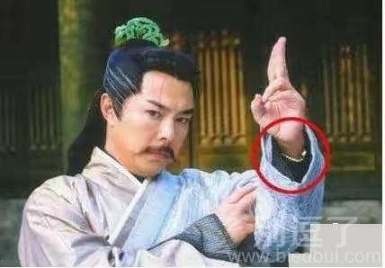 一个穿帮的镜头。 一个穿帮的镜头。