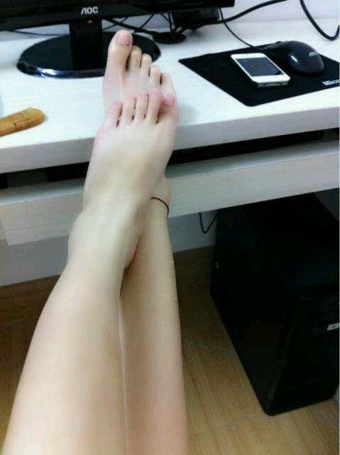 这样上班老板不介意吗? 这样上班老板不介意吗?