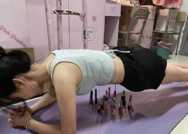 轻松一刻:明明是成年人的生意,干嘛搞得跟爱情一样 轻松一刻:明明是成年人的生意,干嘛搞得跟爱情一样