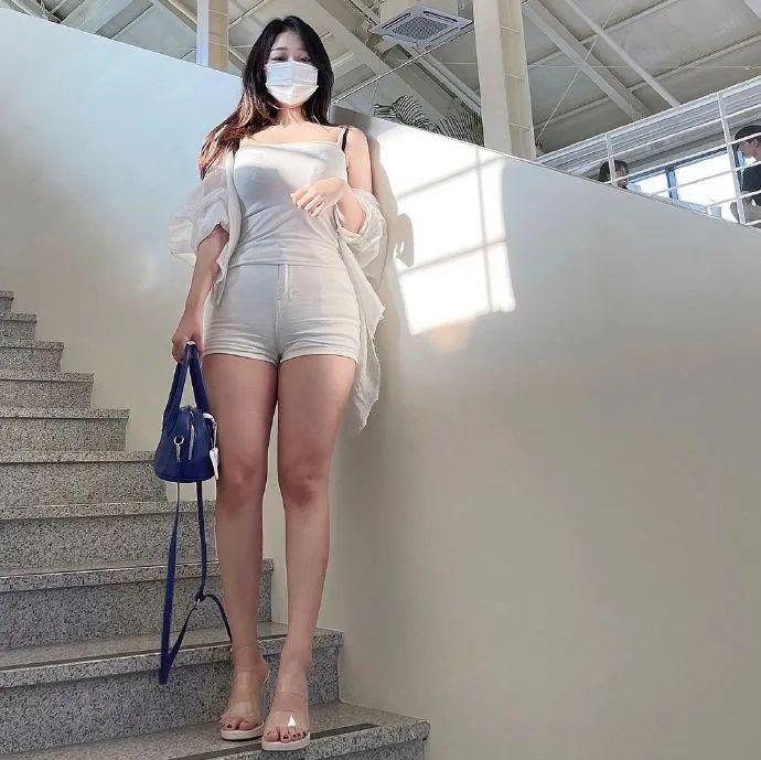 轻松一刻:明明是成年人的生意,干嘛搞得跟爱情一样 轻松一刻:明明是成年人的生意,干嘛搞得跟爱情一样