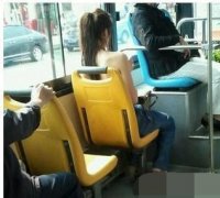 衣服的顾不上穿 衣服的顾不上穿