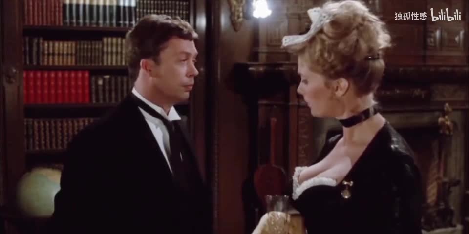 轻松一刻:女贼半夜求刺激,偷人岂不是更刺激? 轻松一刻:女贼半夜求刺激,偷人岂不是更刺激?