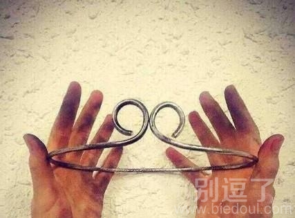 以为自己是普通人，今天在老家后院挖出这个