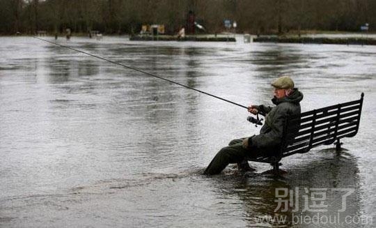 这绝逼是钓鱼大咖 这绝逼是钓鱼大咖