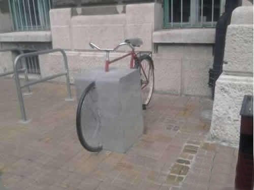 爆笑雷图创意连连。