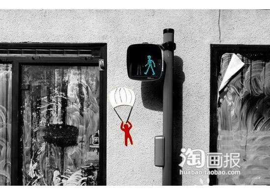 恶搞图片马路上的水管水桶发挥你的想像。