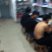 尼玛币,敢打我! 尼玛币,敢打我!